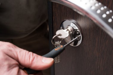 Commercial Locksmith South Surrey