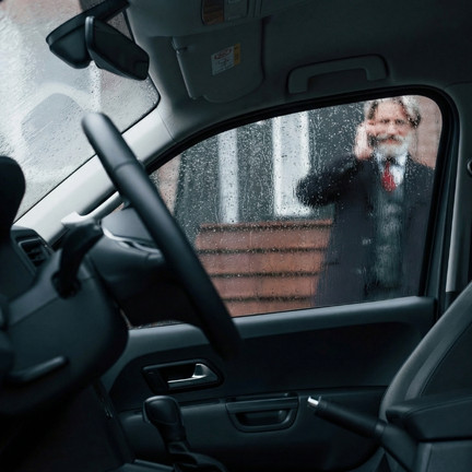 Emergency locksmith Surrey - licensed technician on call 24/7